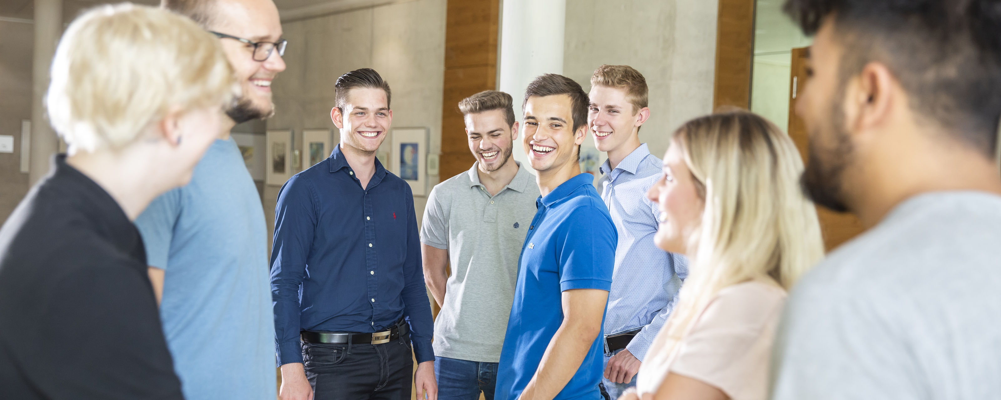 Group of Murrelektronik apprentices and students